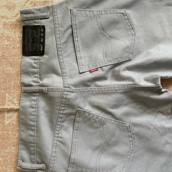 Levi’s - Picture 4 of 8